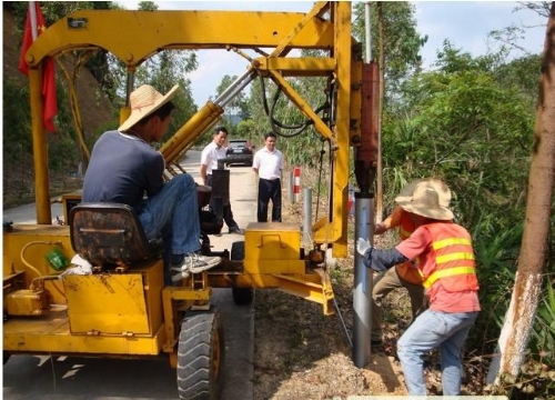 公路波形護(hù)欄安裝 